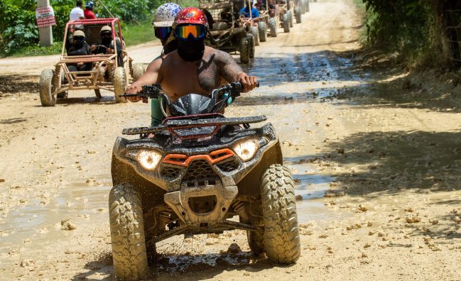Aventura en ATV a playa Macao: Cultura, Playa y Cuevas desde Uvero Alto